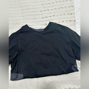 Lululemon T-shirt